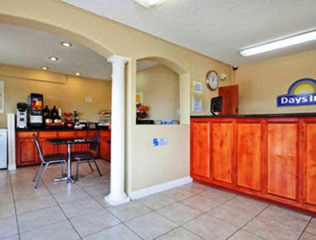 Days Inn By Wyndham Turlock Interior foto